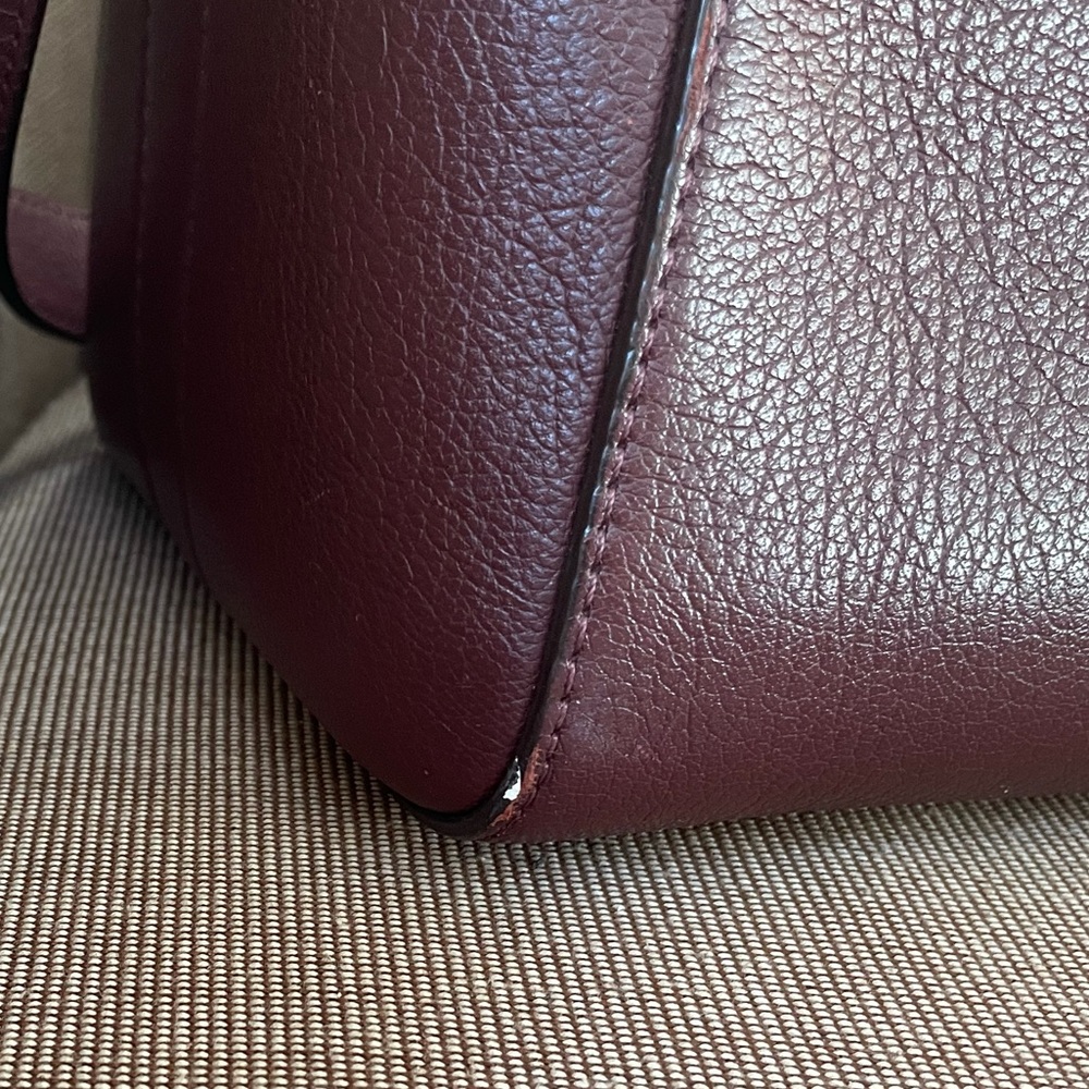 Authentic Givenchy Small Antigona bag in Aubergine - Picture 11 of 16